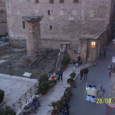 Camere Simili A Ostello Solo Per Uomini - Hostel-Like Rooms Only For Man Таранто Экстерьер фото